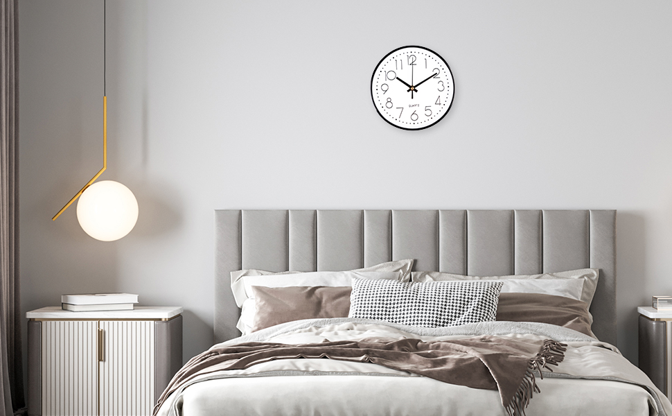 horloge murale silencieuse